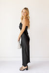 mode, for the moment sleeveless midi dress