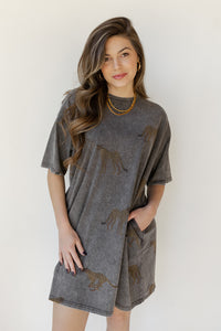 mode, cheetah t-shirt dress