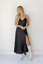 mode, soiree satin maxi dress