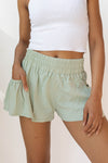 mode, feelin free shorts