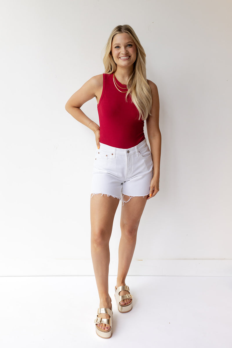 mode, round neck sleeveless bodysuit