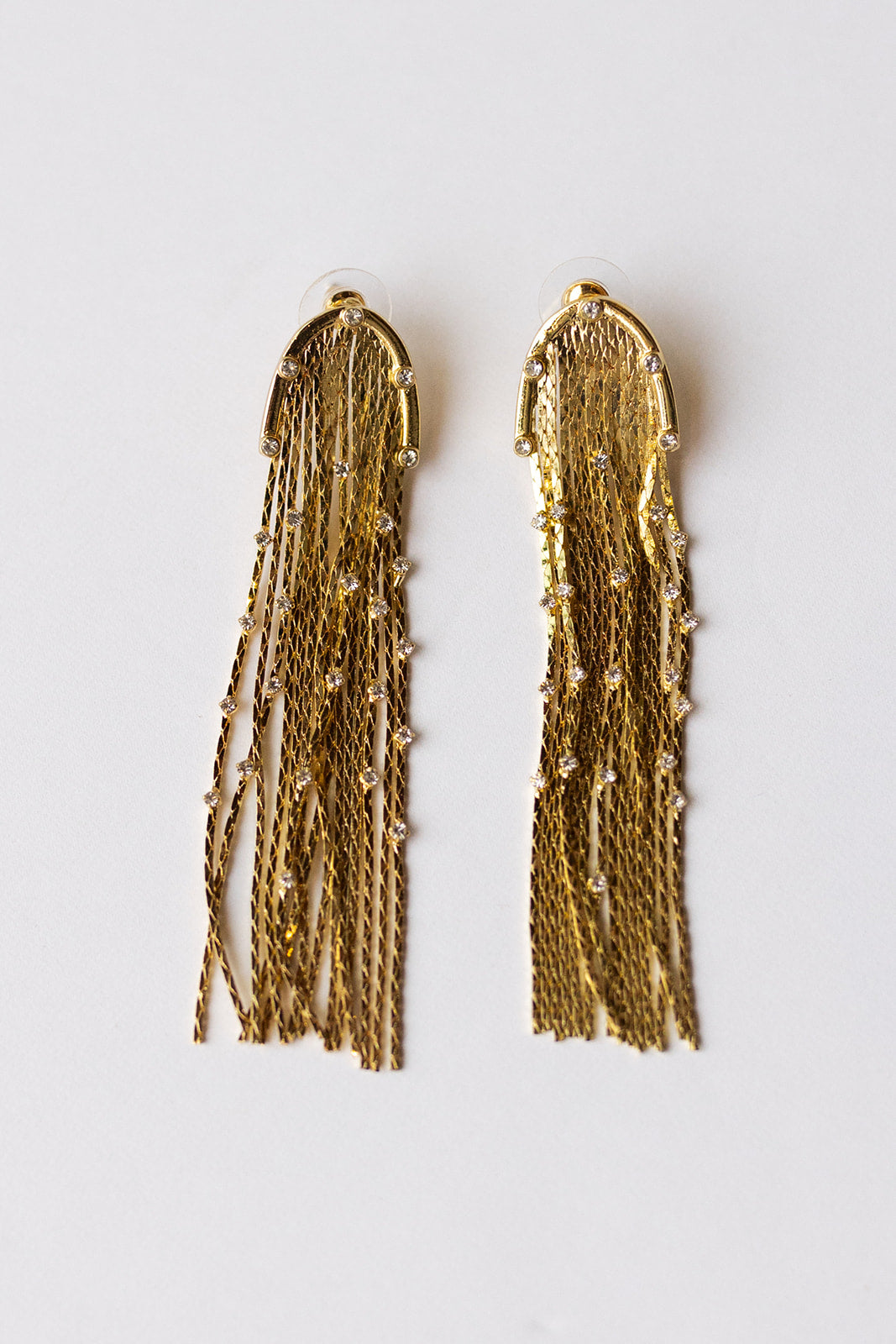 mode, shimmy drop earrings