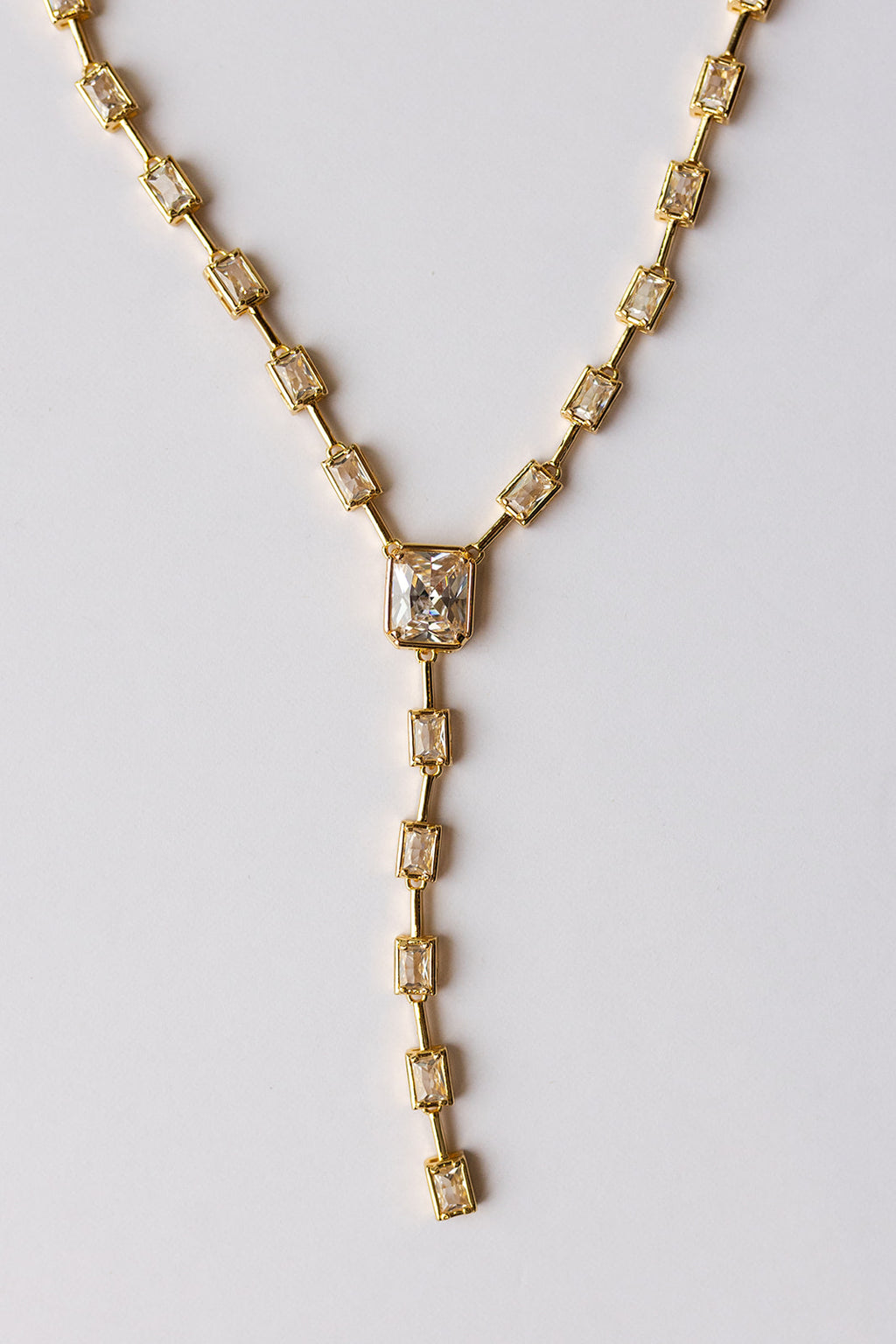 mode, manhattan lariat necklace