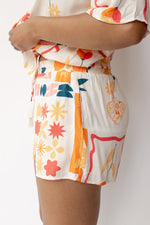 mode, molly printed shorts