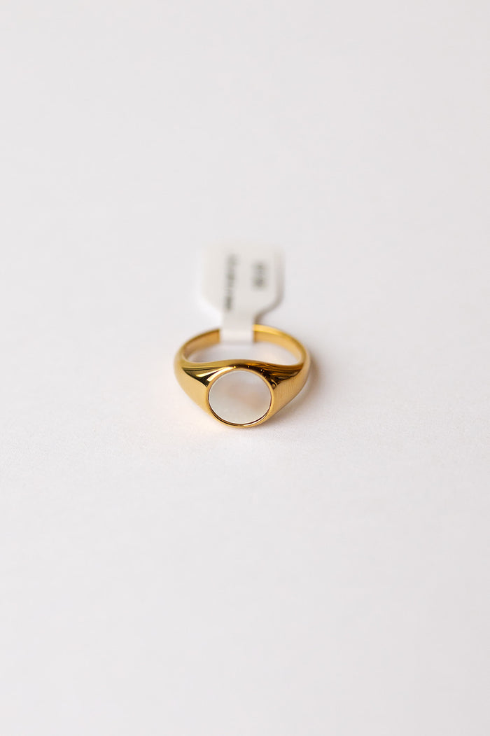 mode, mother of pearl ring