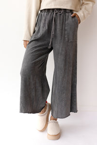 mode, washed terry knit pants