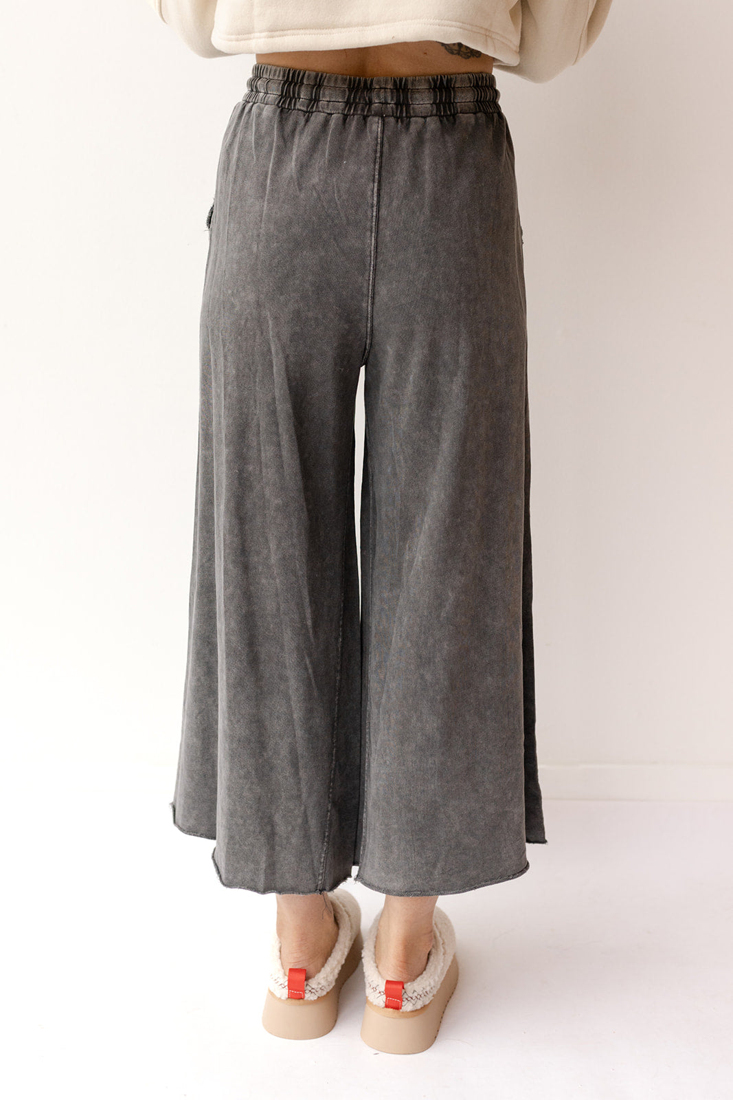 mode, washed terry knit pants