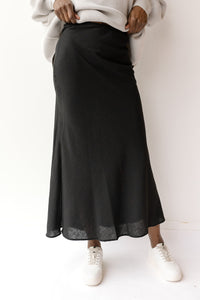 mode, liv linen skirt