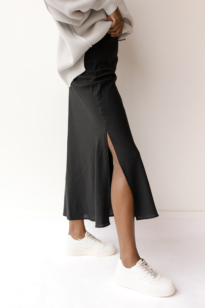mode, liv linen skirt