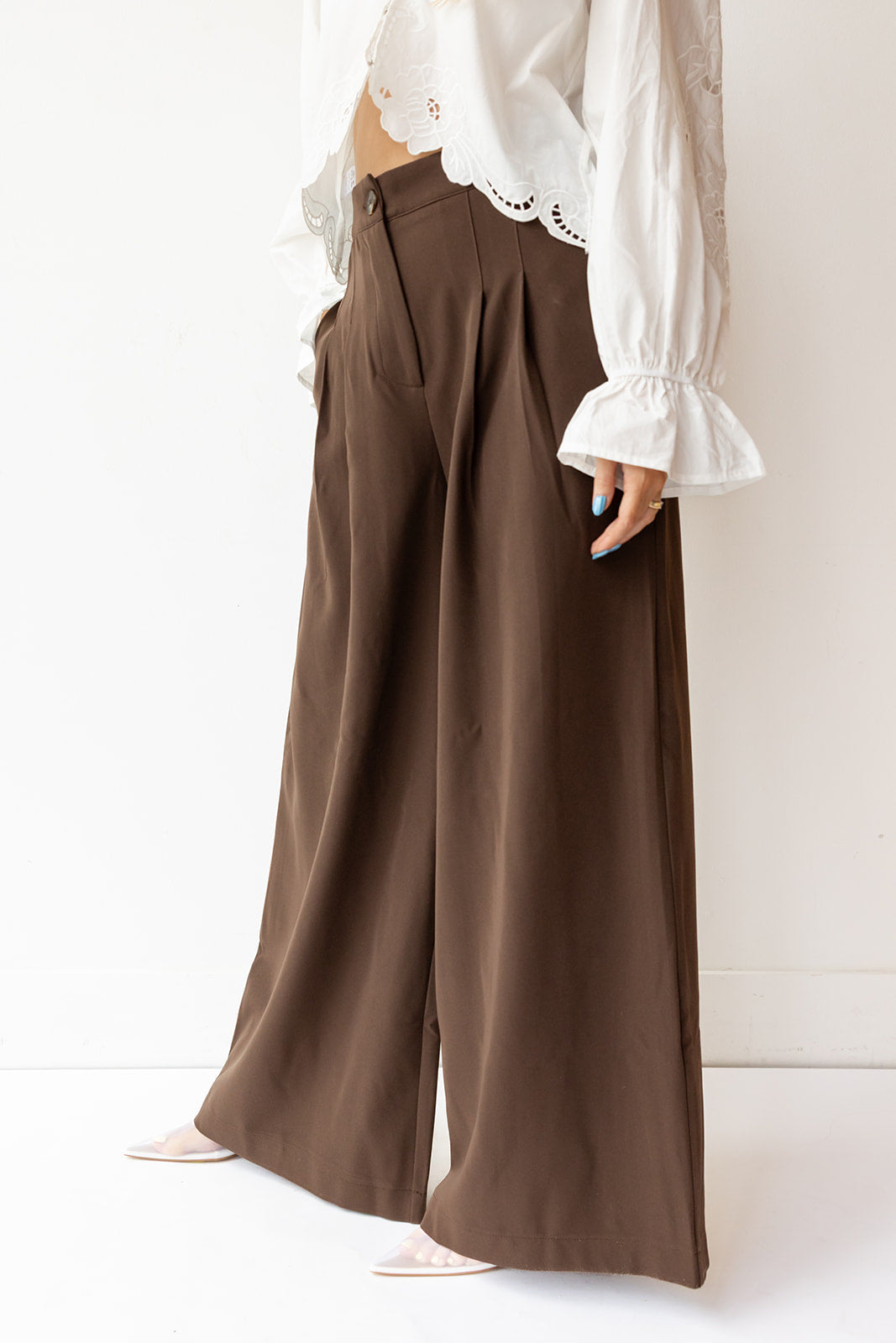 wide leg tailored pants