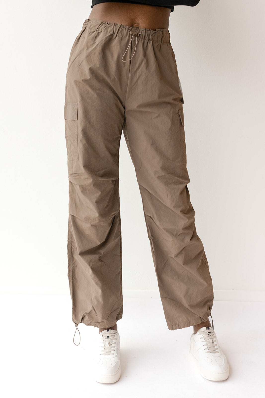 mode, portia parachute pants