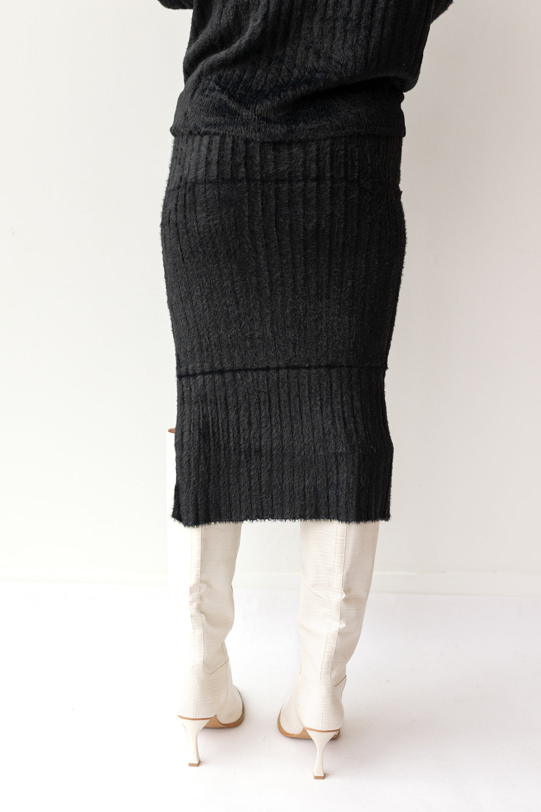 mode, samiri sweater skirt