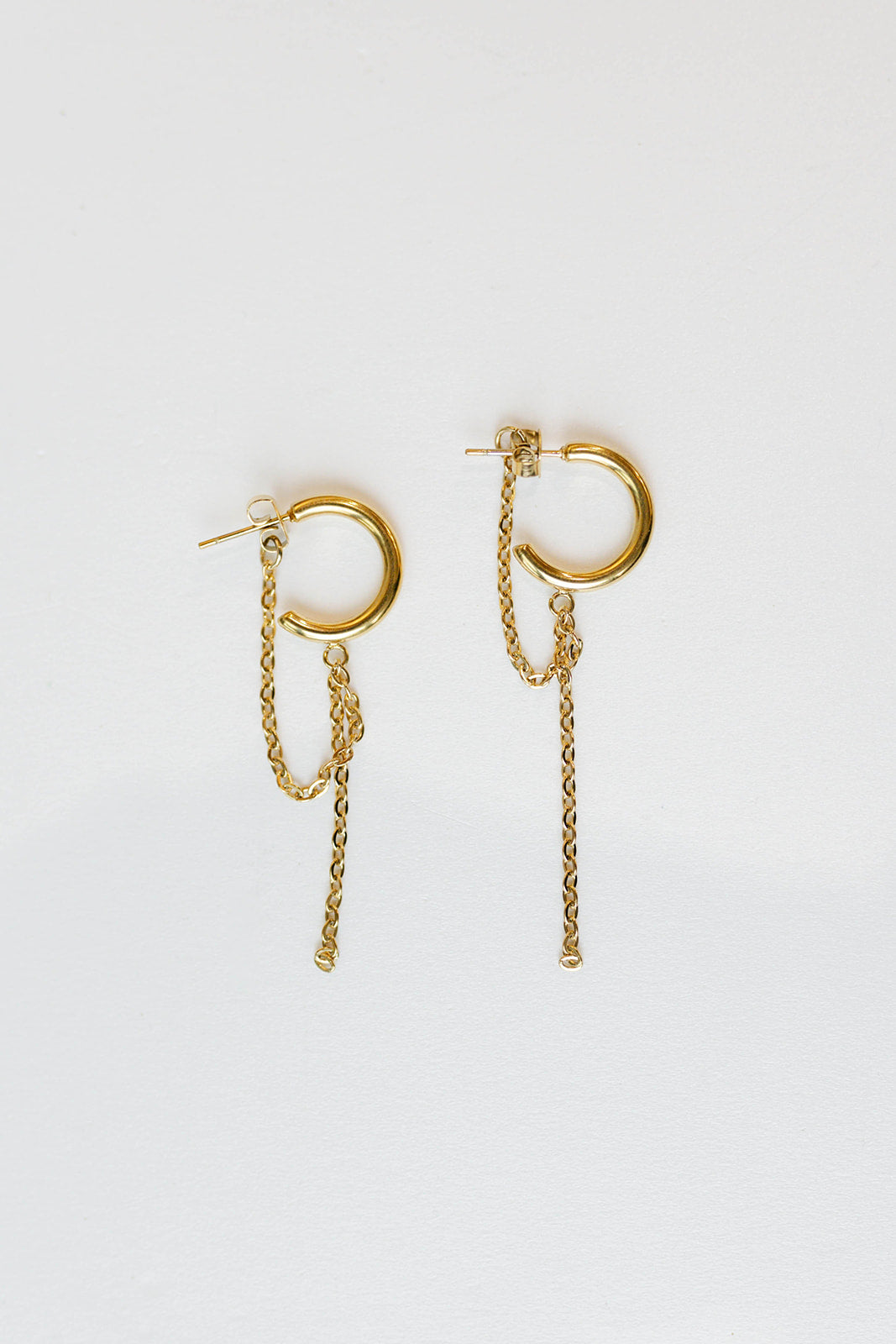mode, beck chain earrings