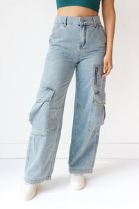 mode, low rise cargo jeans
