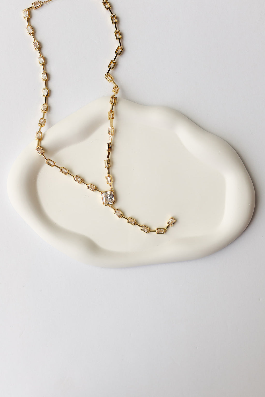 mode, irregular oval tray