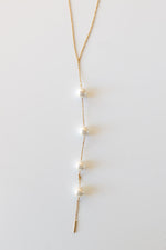 mode, cindy pearl lariat