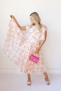 mode, kinley floral crop top