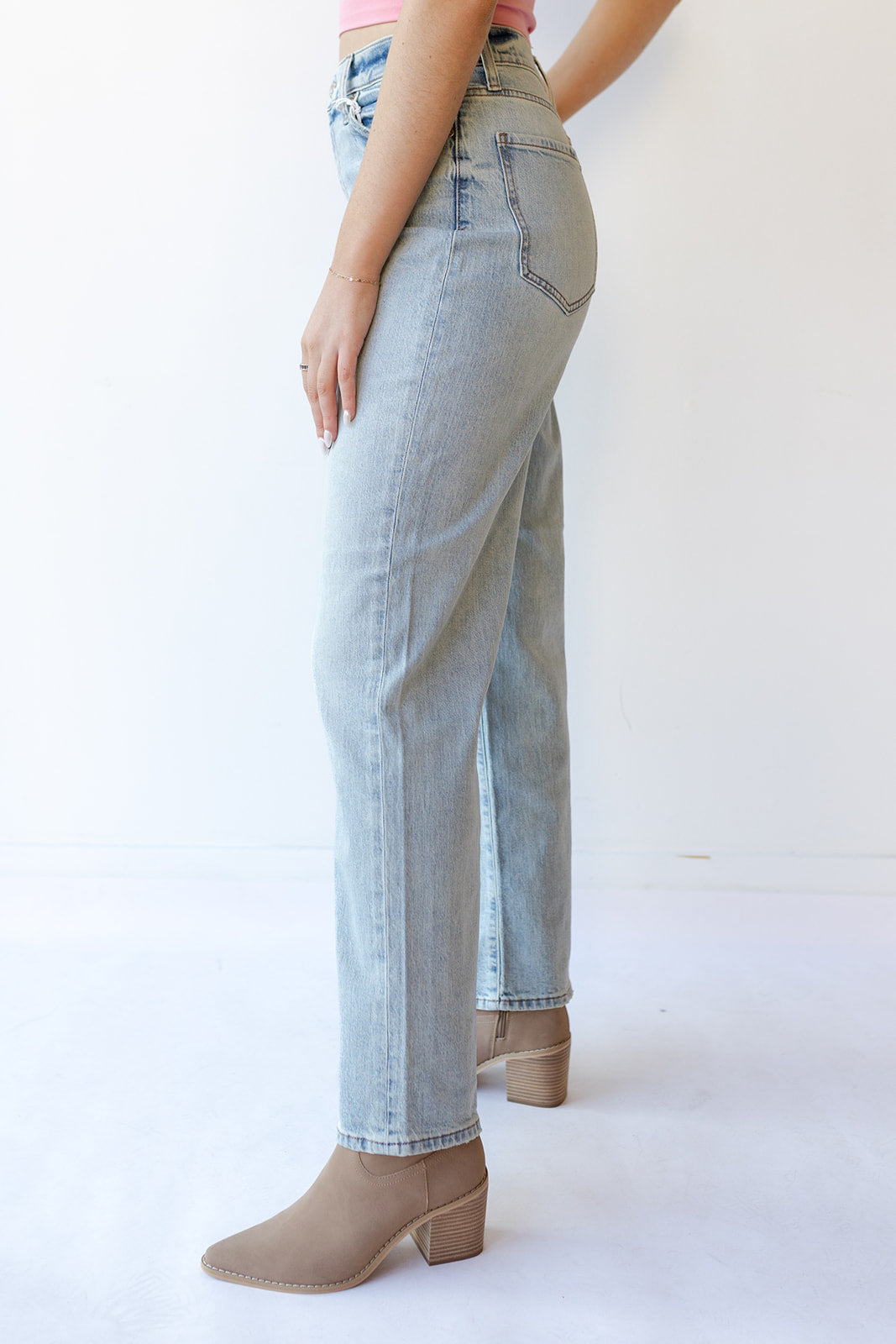 mode, the off duty high rise 90's jean