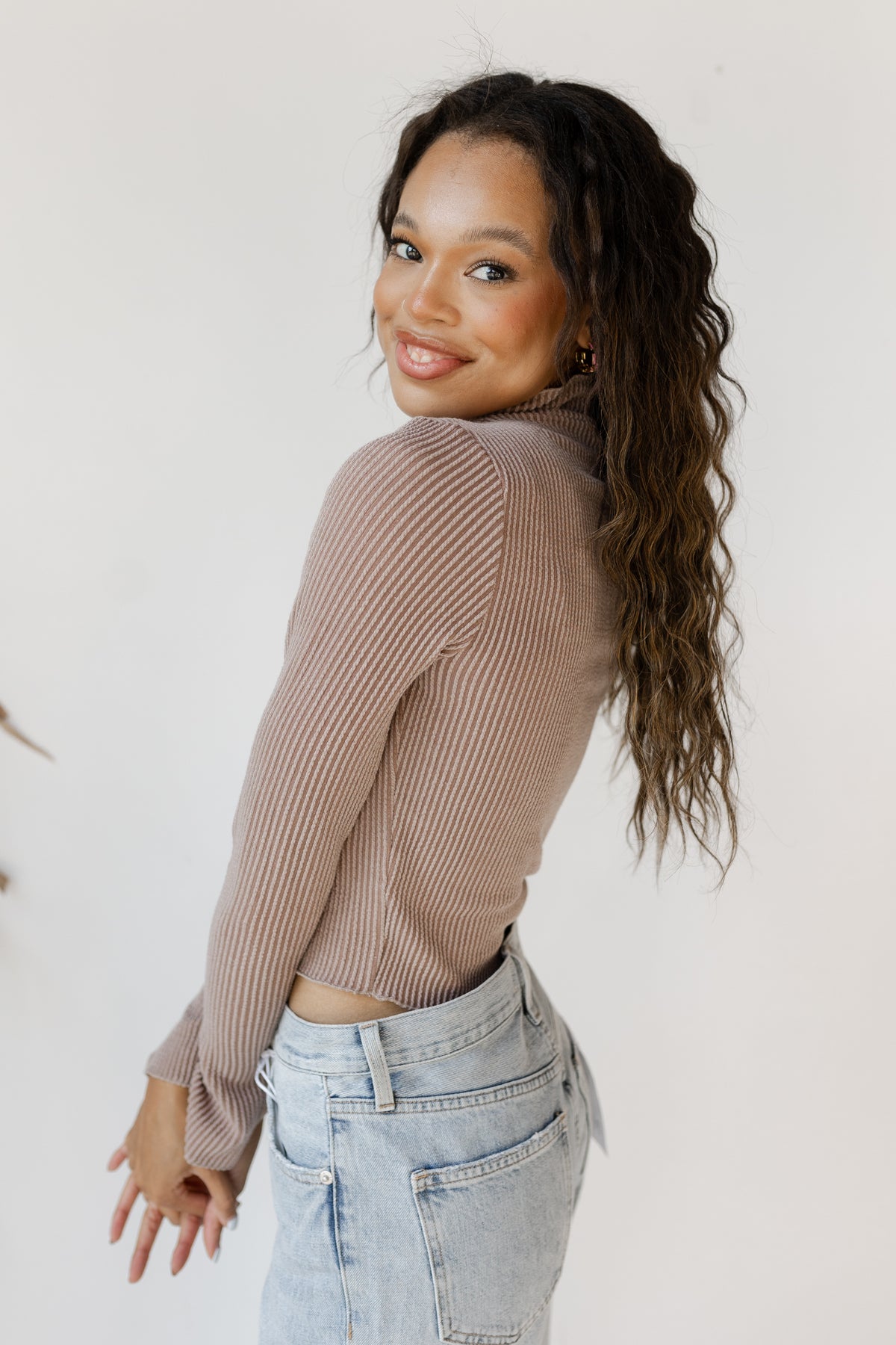 mode, maren mock neck crop top