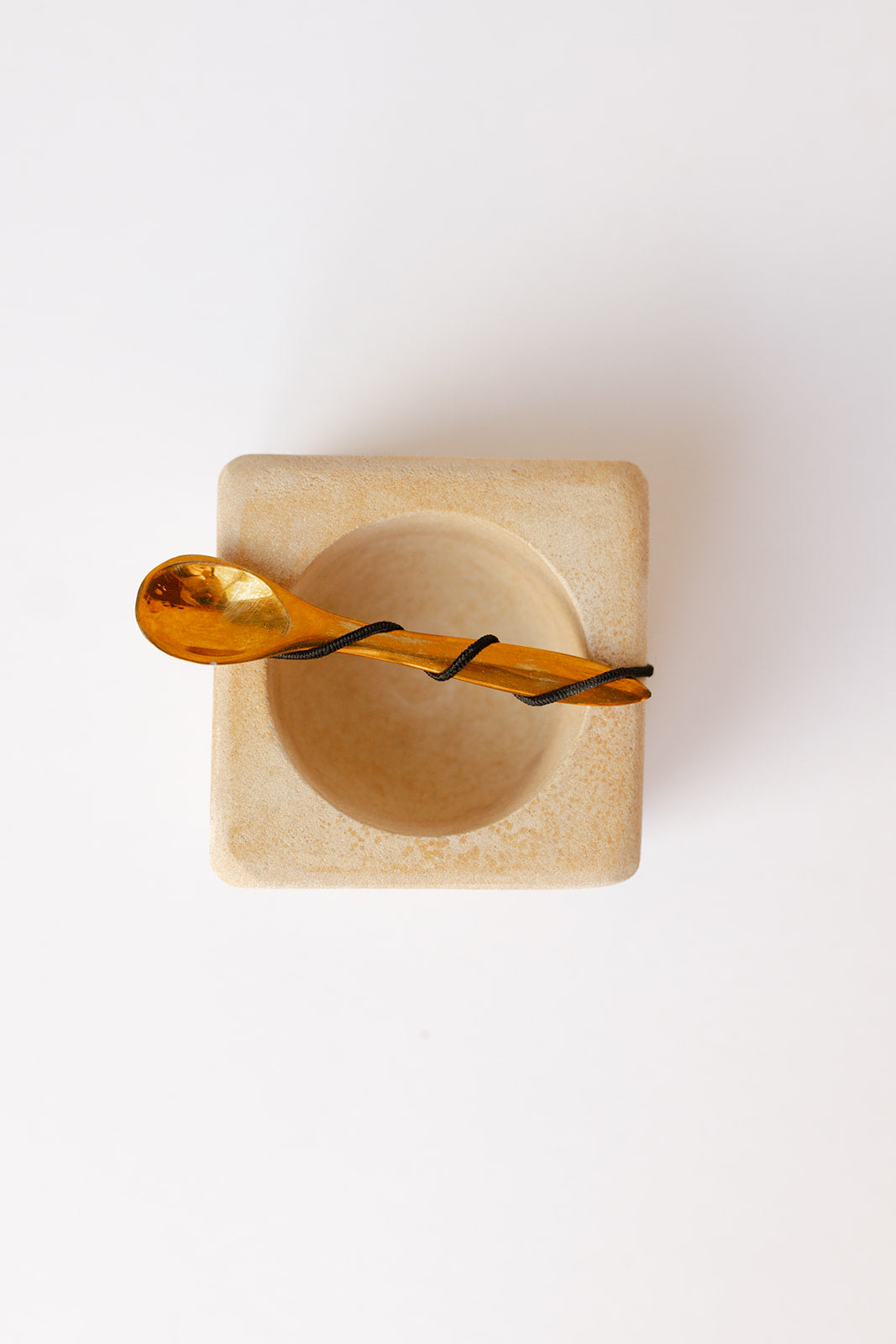 mode, pinch pot set w/ brass spoons