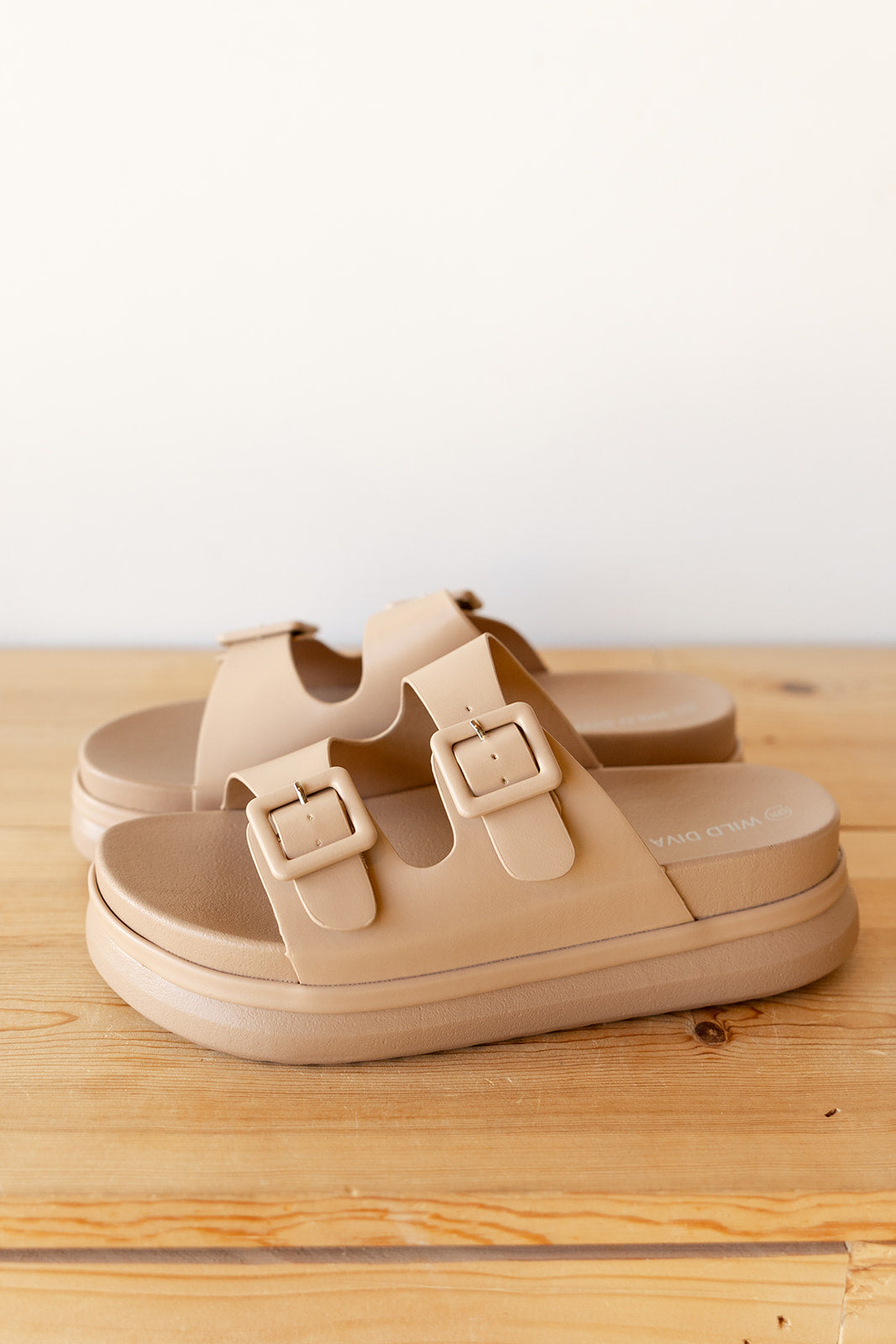 mode, dani flatform slides