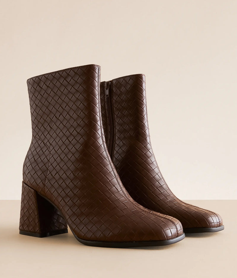 demi boots