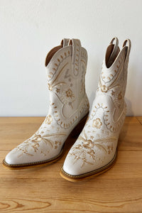 mode, corral boot