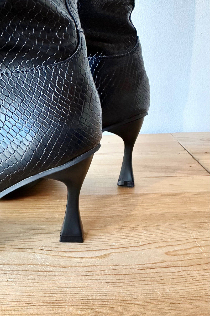 mode, vanessa boot