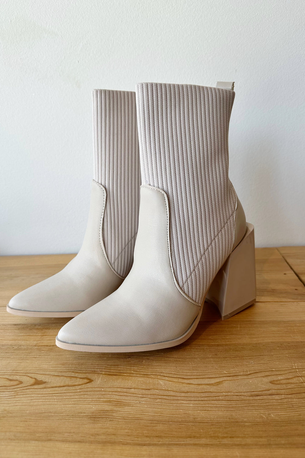 beige