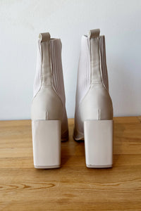 mode, zori sock boots