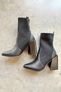 mode, zori sock boots