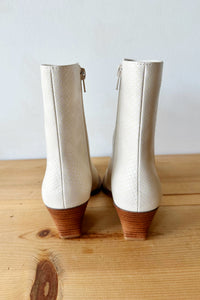 mode, miley boot