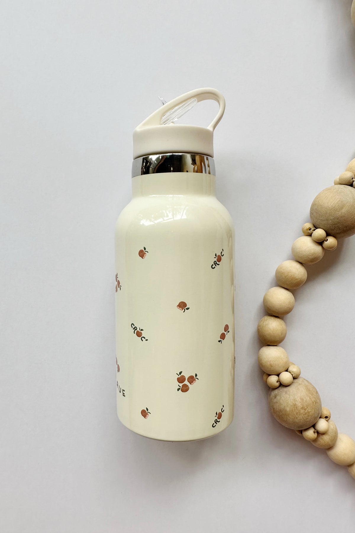 mode, pomme water bottle