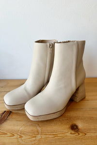 mode, shakira boots