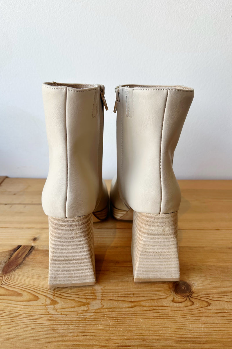 shakira boots