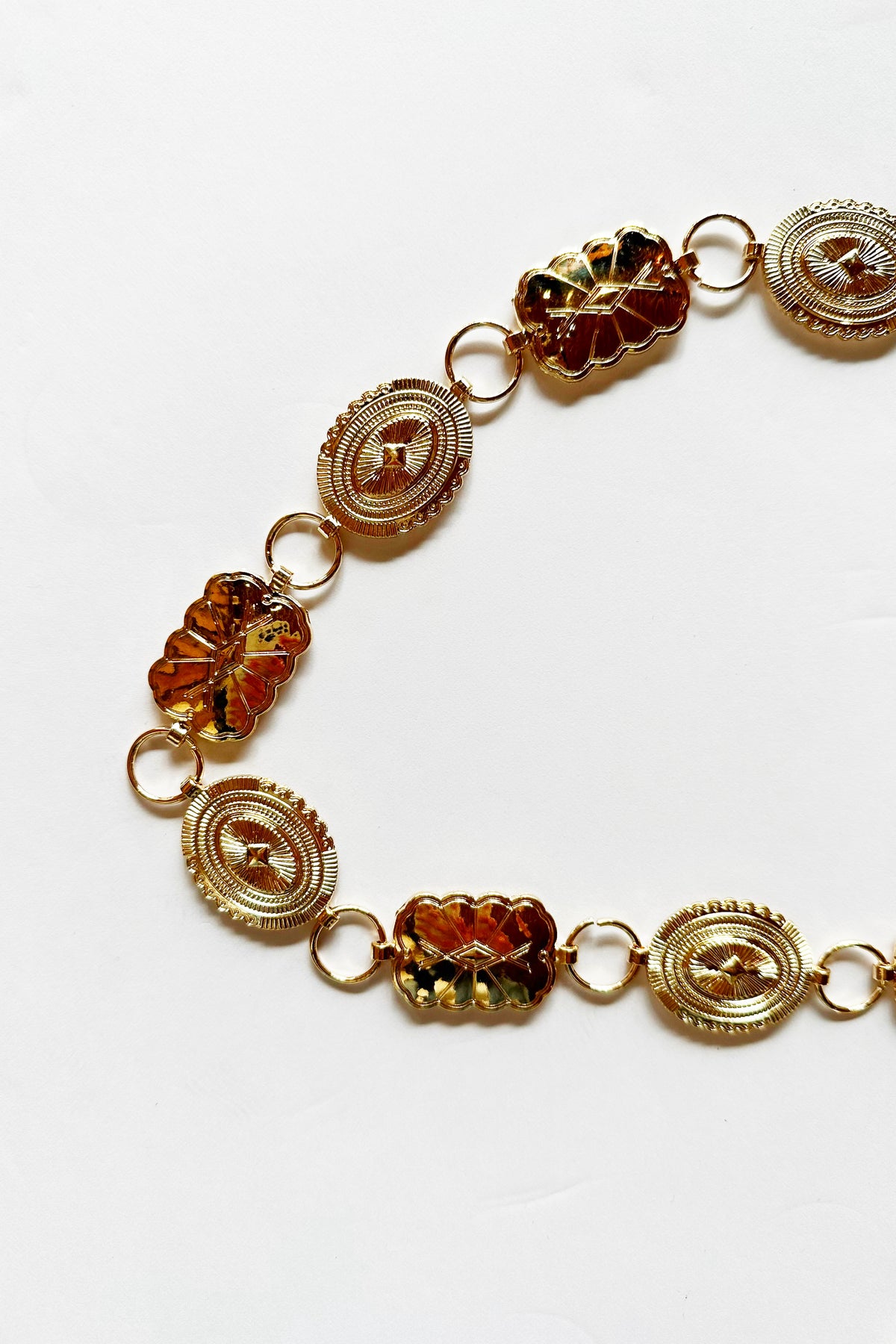 mode, western style belt, gold