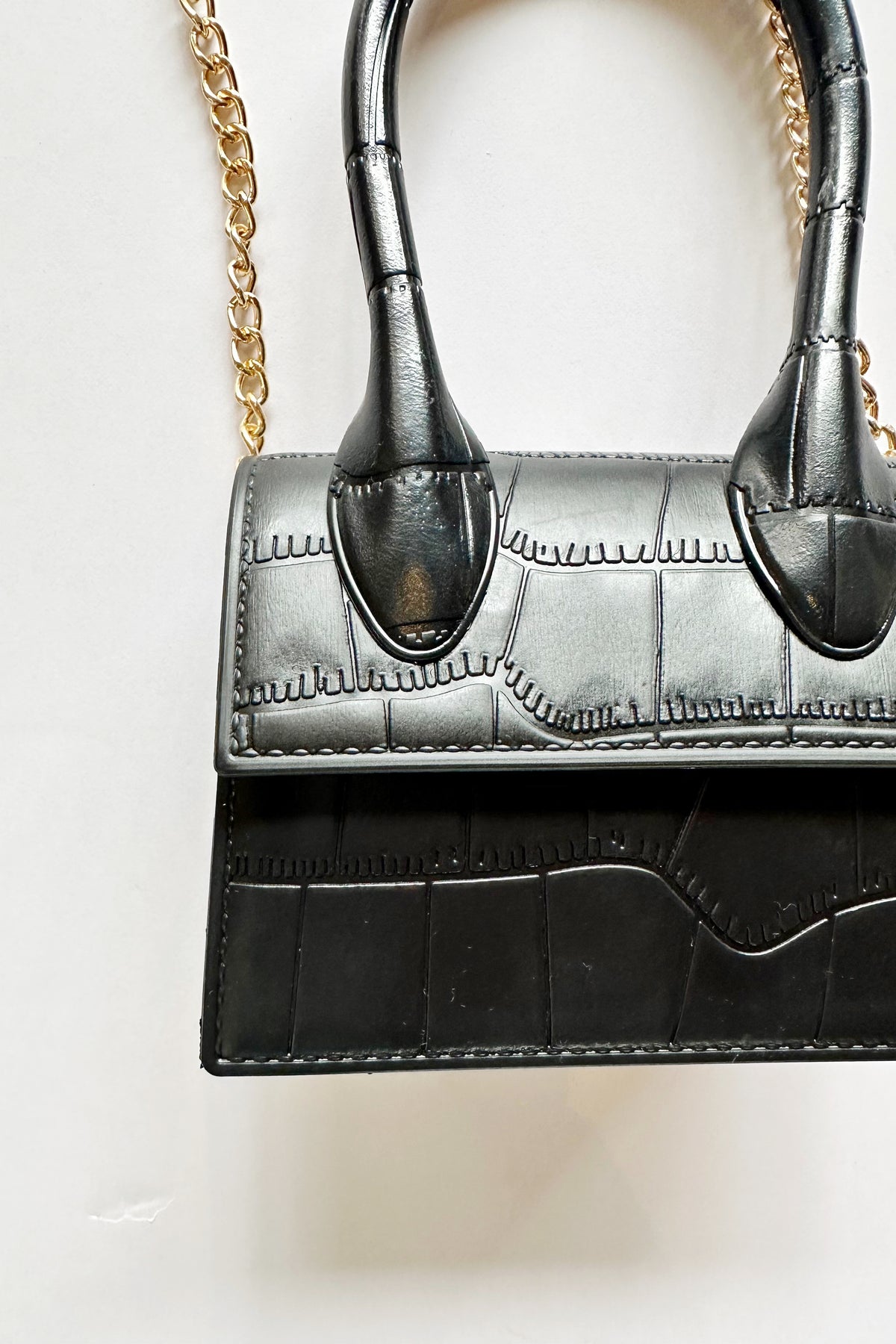 mode, small crocodile bag, black