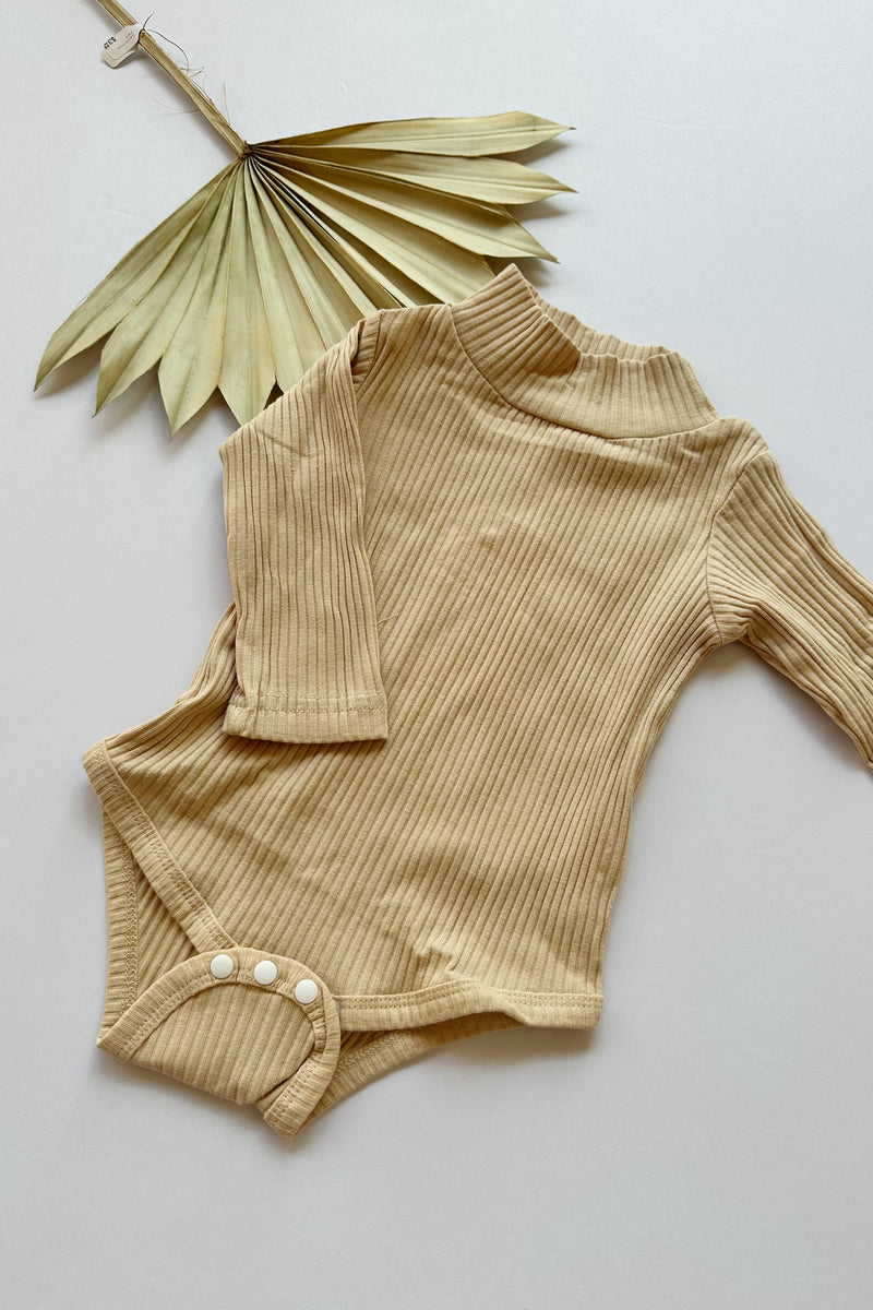 mode, solid ribbed turtleneck romper