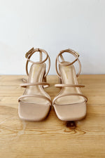 mode, runway heel