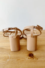 mode, runway heel