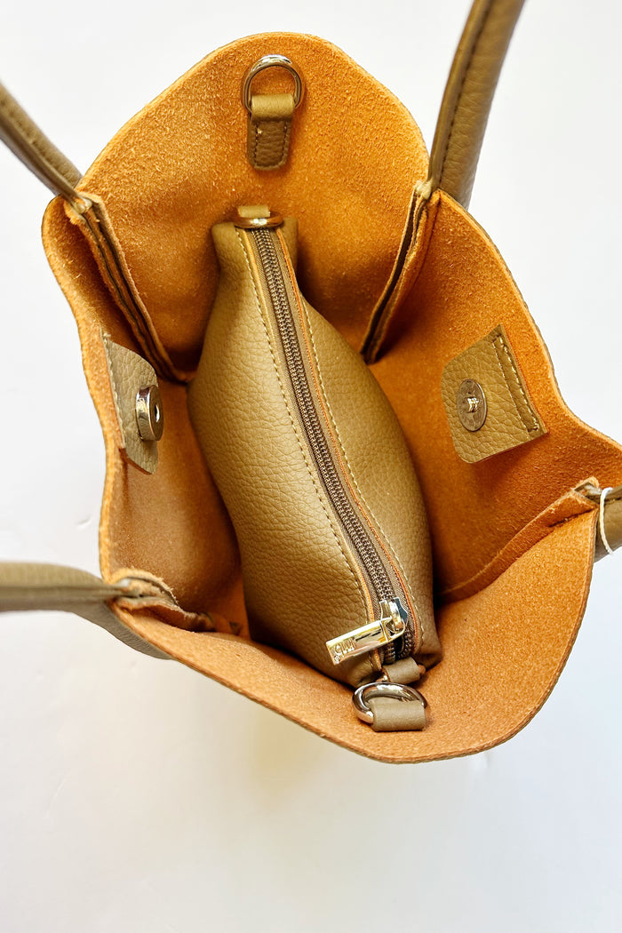 mode, mariah purse, taupe
