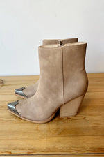 mode, zion boots