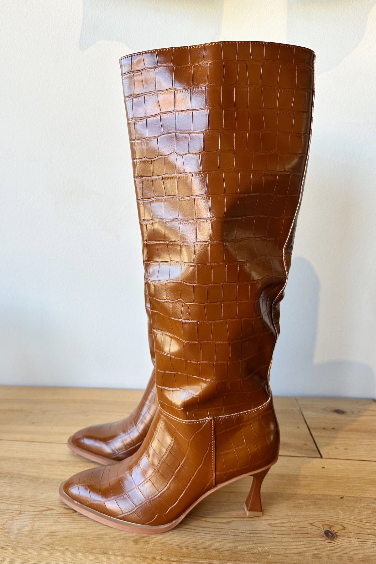 mode, vanessa boot