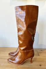 mode, vanessa boot