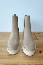 mode, josie boot