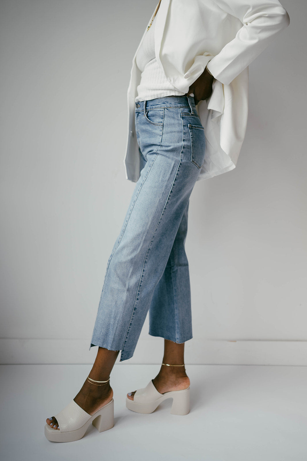 mode, gloria raw edge jeans