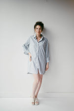 mode, collared button down dress