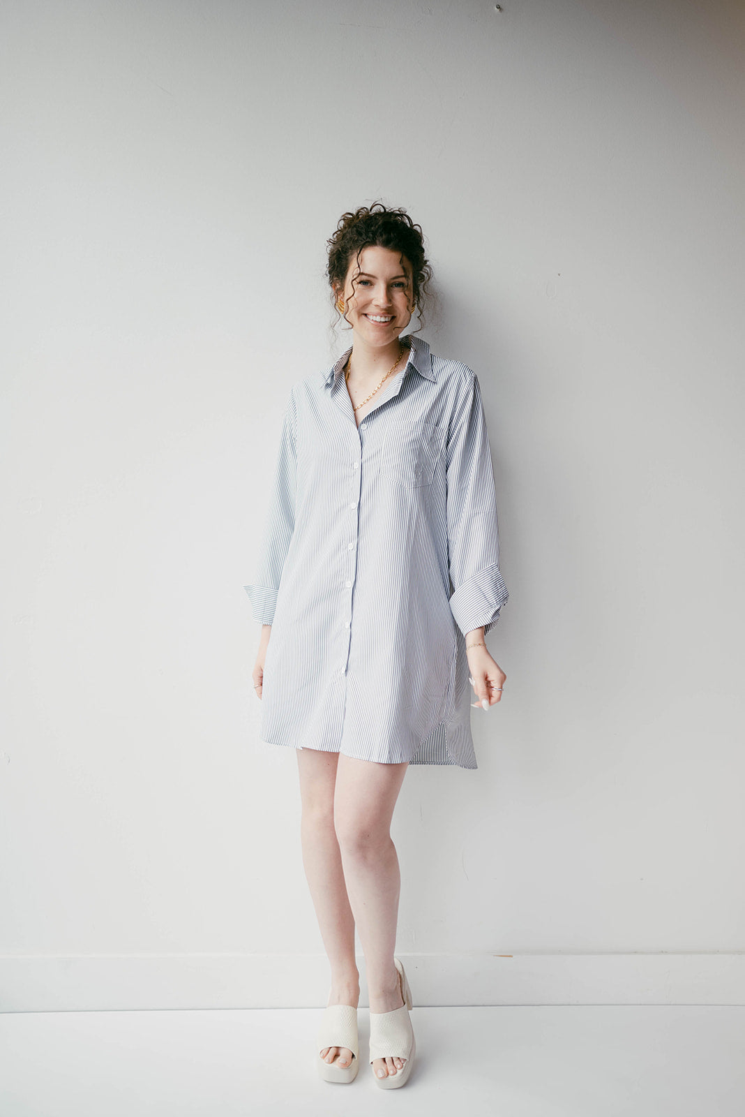 mode, collared button down dress