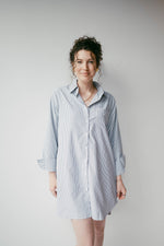 mode, collared button down dress