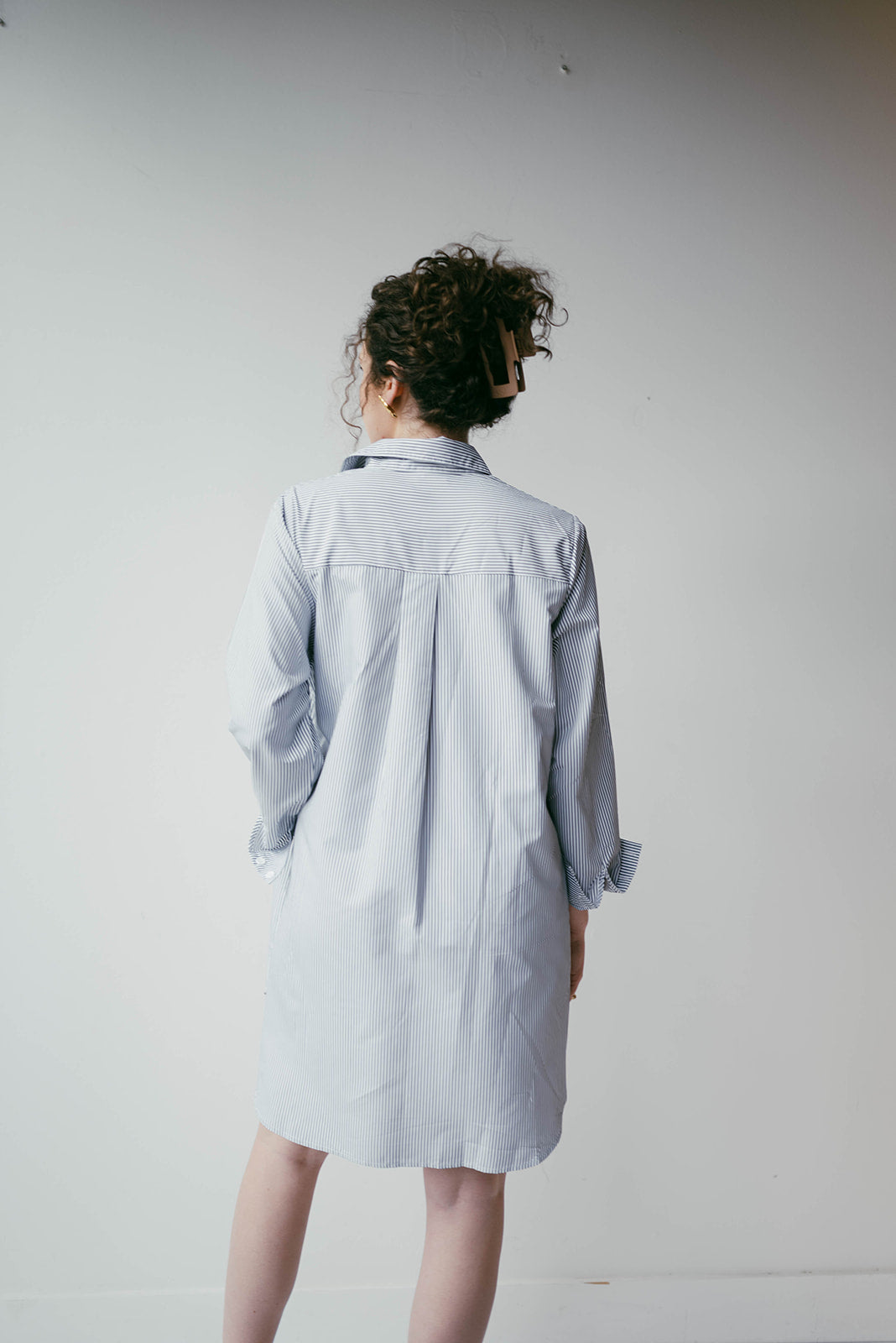 mode, collared button down dress